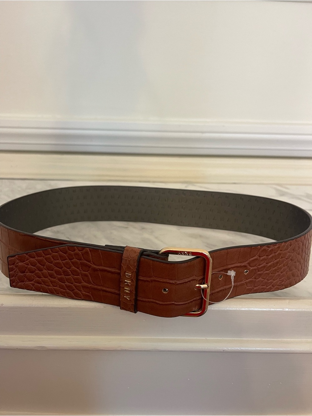 Dkny Brown Croc-Embossed Leather Belt with Gold Buckle